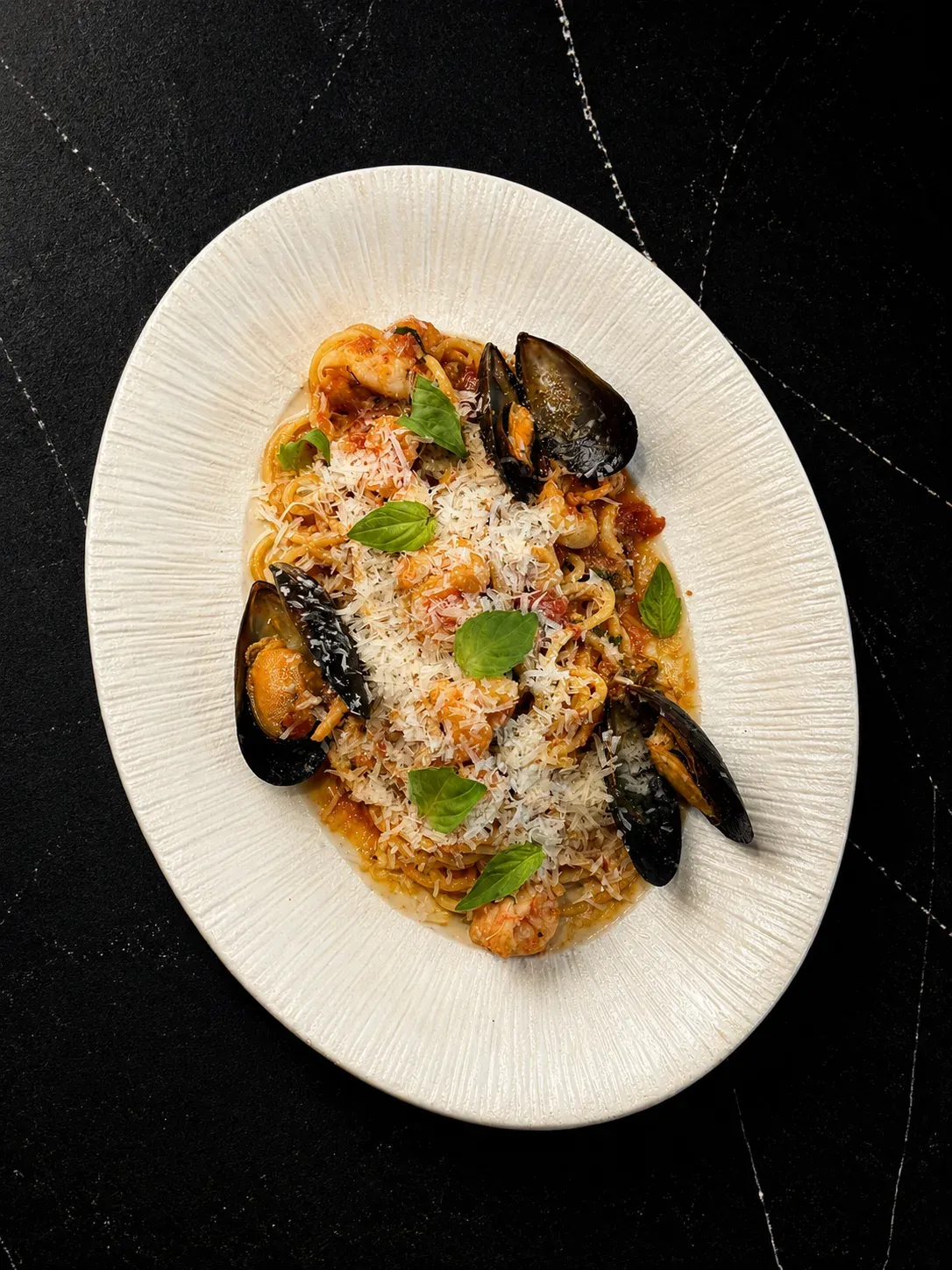 Pasta in Tomato Sauce with Seafood